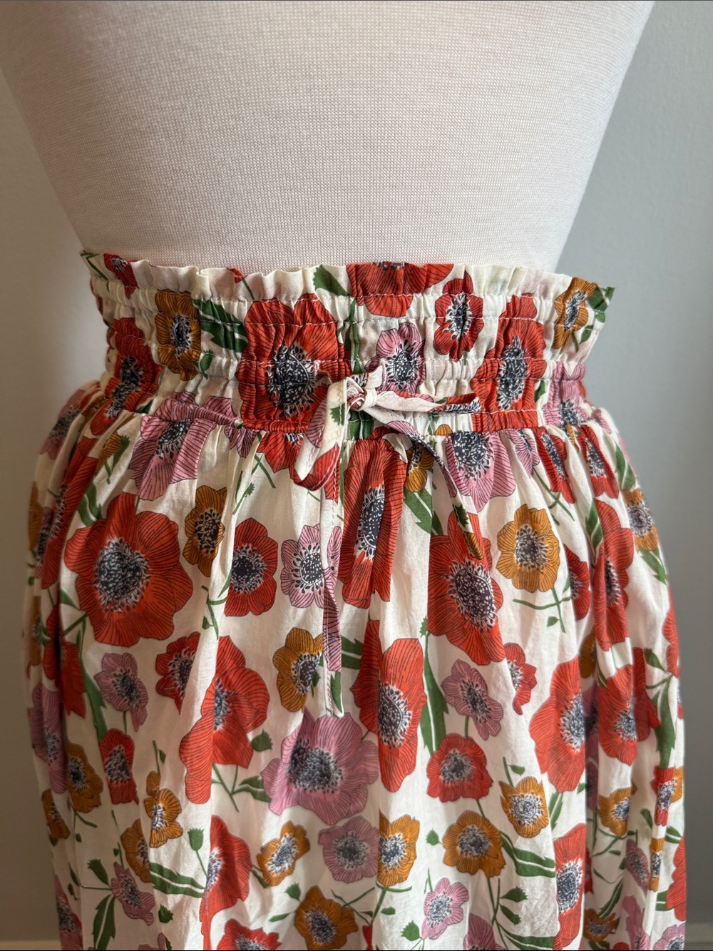 TROVATA Bianca Skirt in Poppy Costa - Picture 4 of 5